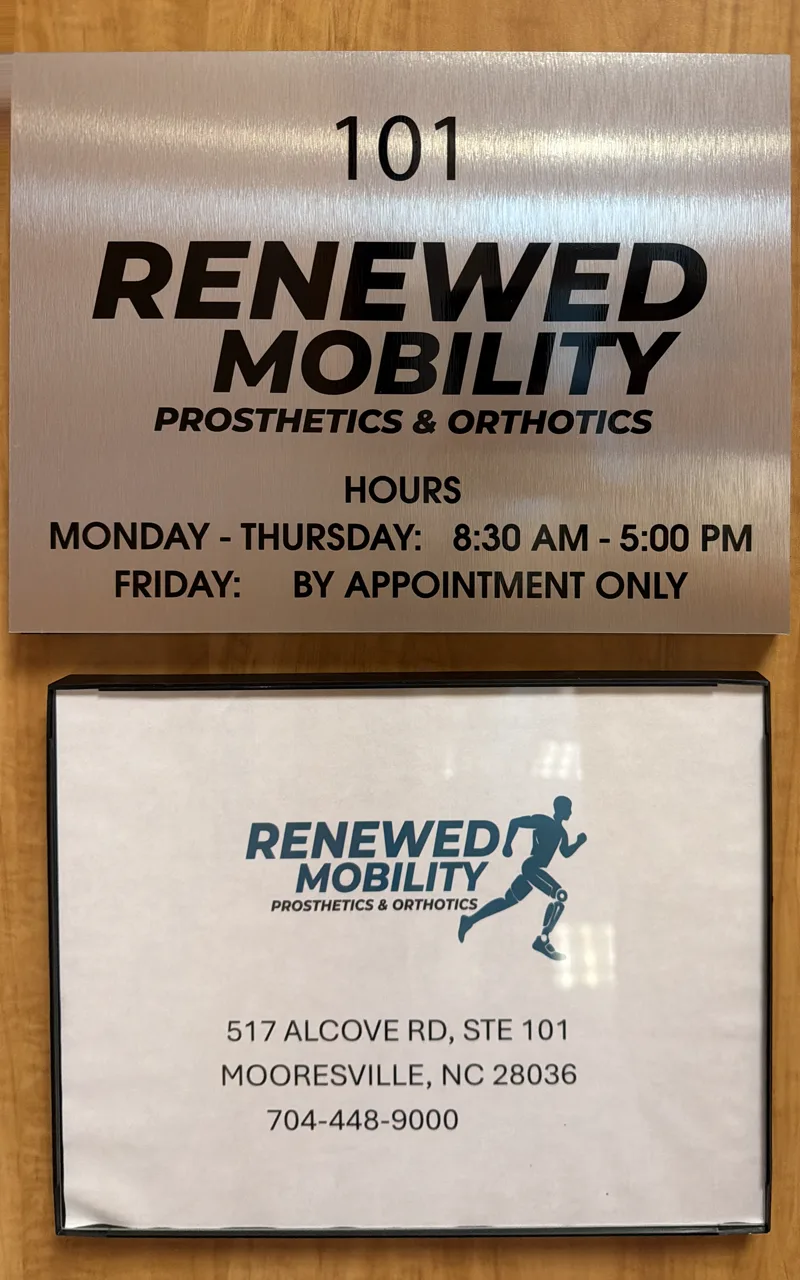 Renewed Mobility Prosthetics & Orthotics office sign with posted hours